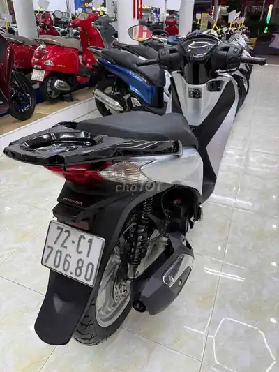 Honda SH 150cc 2016 Серебристый
