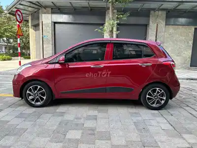 Хюндай I10 1.2AT 2018 красный хэтчбек