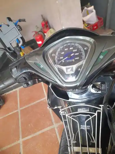 Honda Air Blade черный, 19000 км, госномер Хошимина