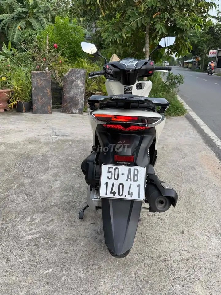 Honda SH 125 CBS 2025 Белый 13 тыс. км