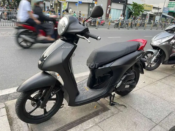 Yamaha Janus 2018 черный б/у