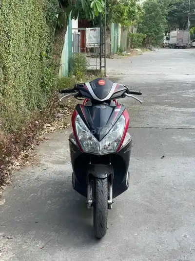 Honda Air Blade 110 FI 2012 красно-чёрный Ханой