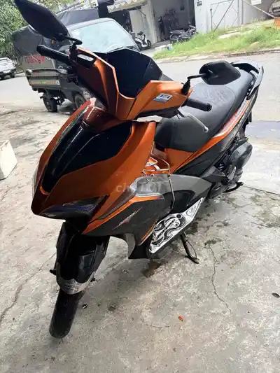 Honda Air Blade 2018 красно-чёрный