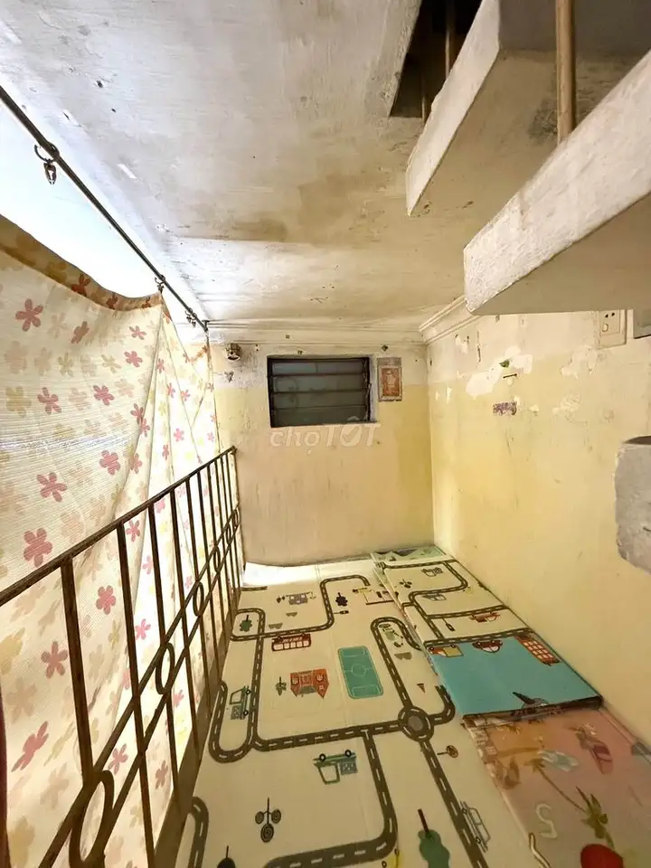 Аренда 2-этажного дома с мансардой 16 м², Дой Кан, Ба Динь