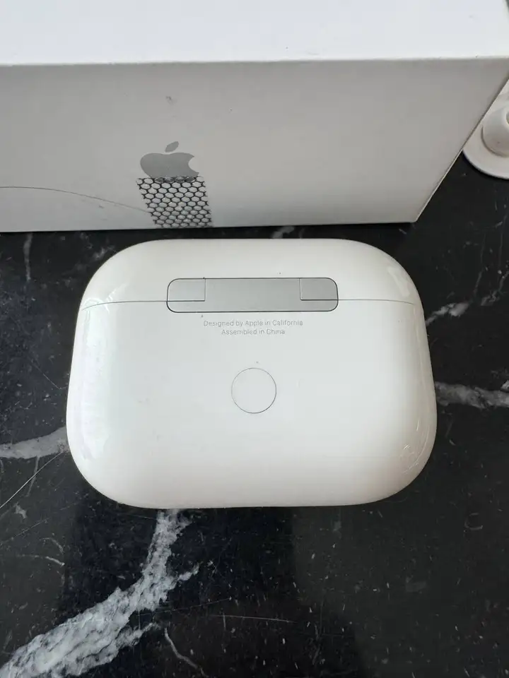 AirPods Pro 2 (Lightning) А2698