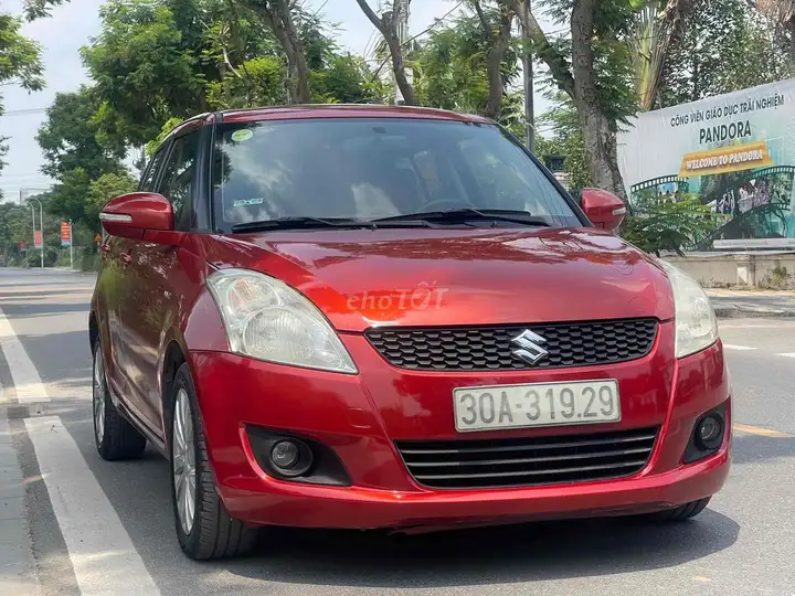 Suzuki Swift SX 2014 AT, отличное состояние, полная комплектация