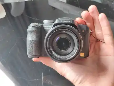 Фотоаппараты Panasonic Lumix и Canon PowerShot