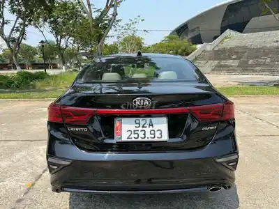 Kia Cerato Luxury черный автомат 60 тыс. км 2021