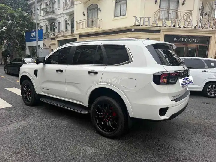 Ford Everest 4WD 2025, частное лицо, продажа в дилерском центре Ford