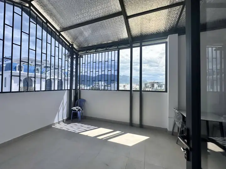 Квартира с садом CT1 Riverside Luxury