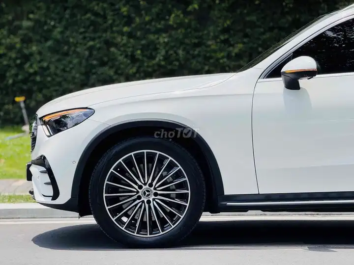 Mercedes GLC300 Allnew V1 2023 Белый/Коричневый с HUD