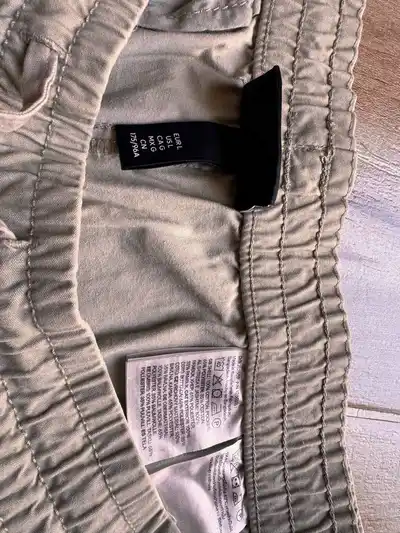 Мужские шорты H&M, женский костюм Shein, формочки, контейнеры, бутылка, игрушки, миска, блендер