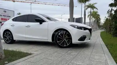 Mazda 3 2015 1.5 AT Седан Белый Автомат