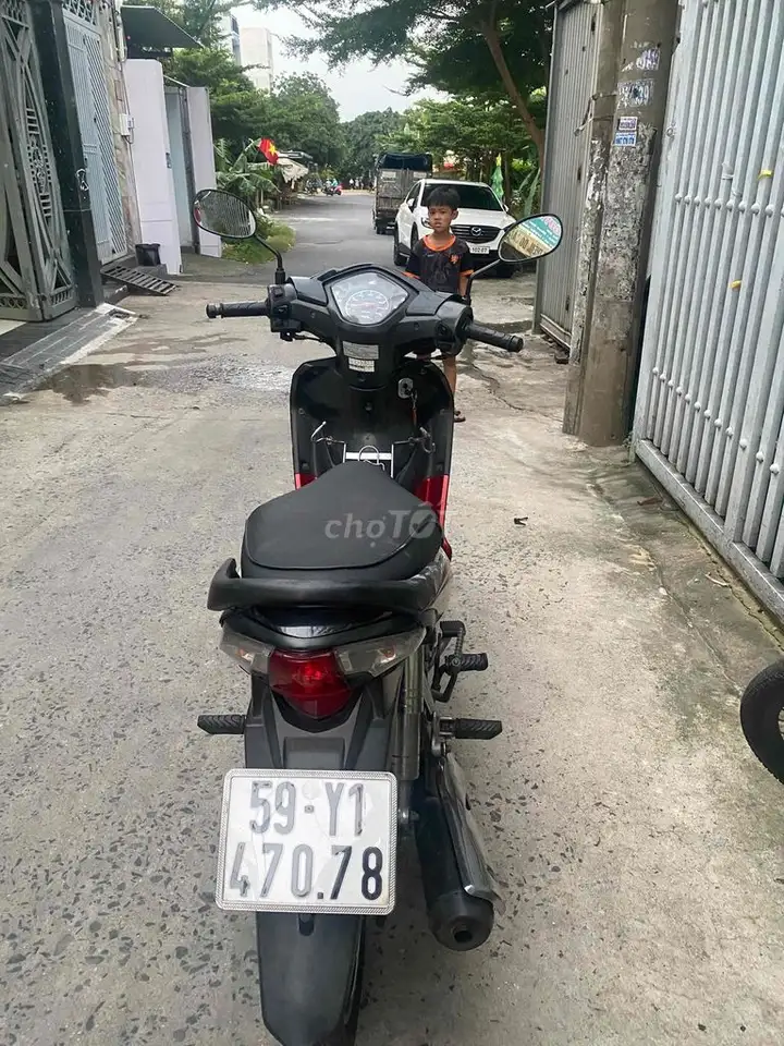Honda Wave 110 красно-черный, полуавтомат