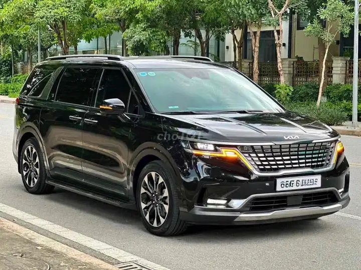 KIA Carnival Signature 2024 дизель максимальная, отличное состояние