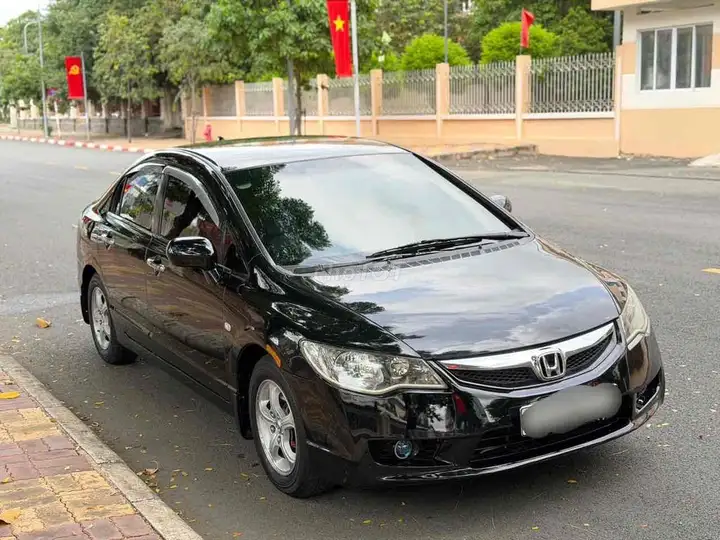 Honda Civic 1.8 MT 2010 Черный 191.000 км