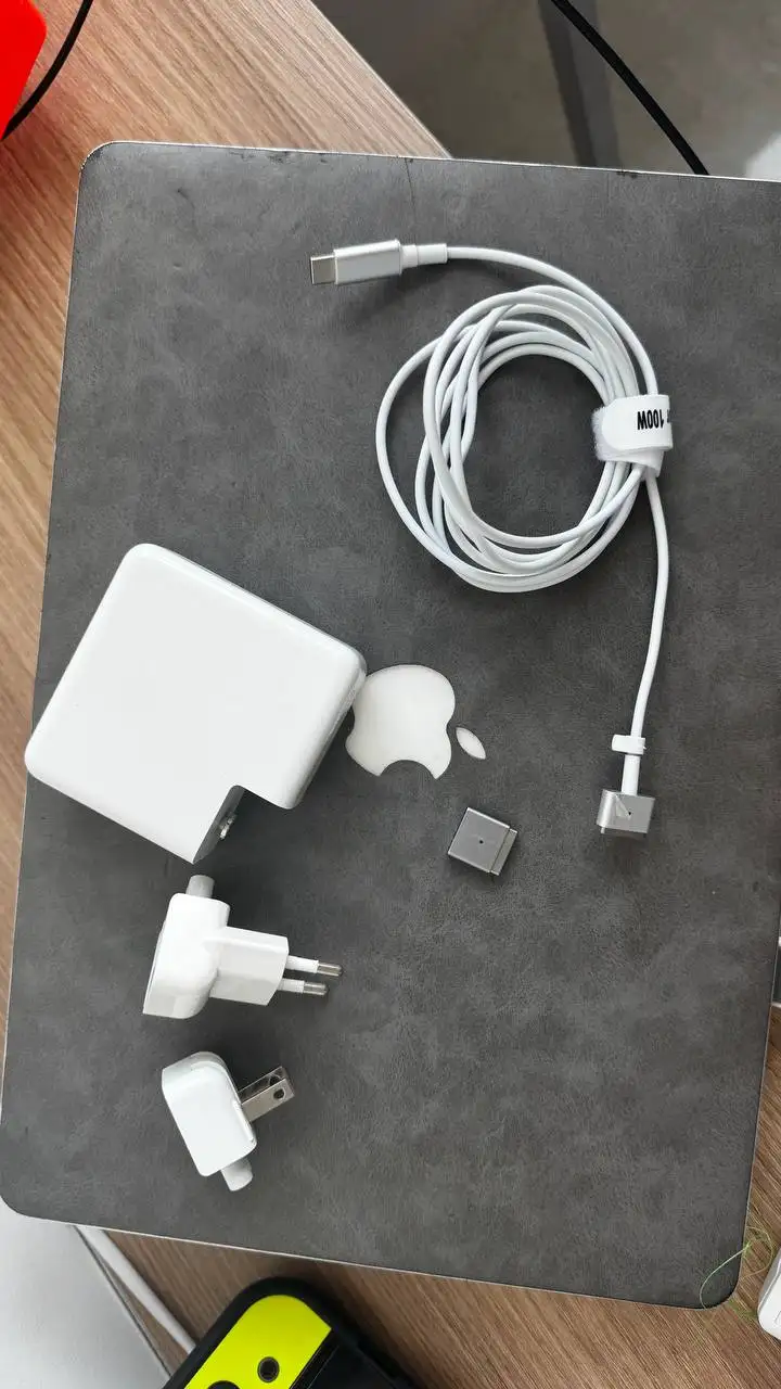 MacBook Pro 15 2015 Intel Core i7 16/250+128GB