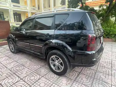 SsangYong Rexton 2008, 7 мест, черный