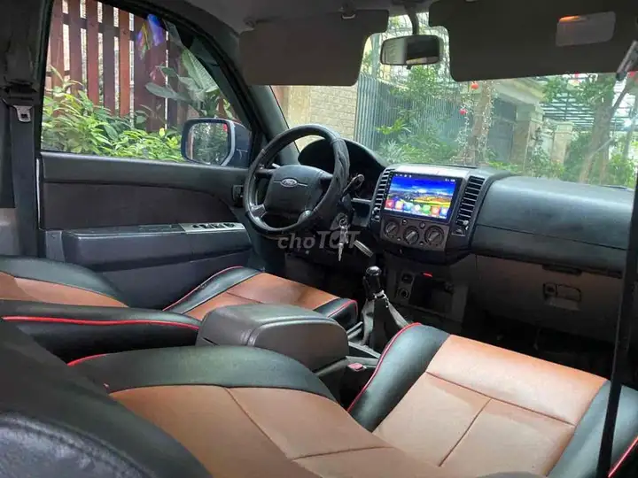 Ford Ranger 2012 Серебристый Механика