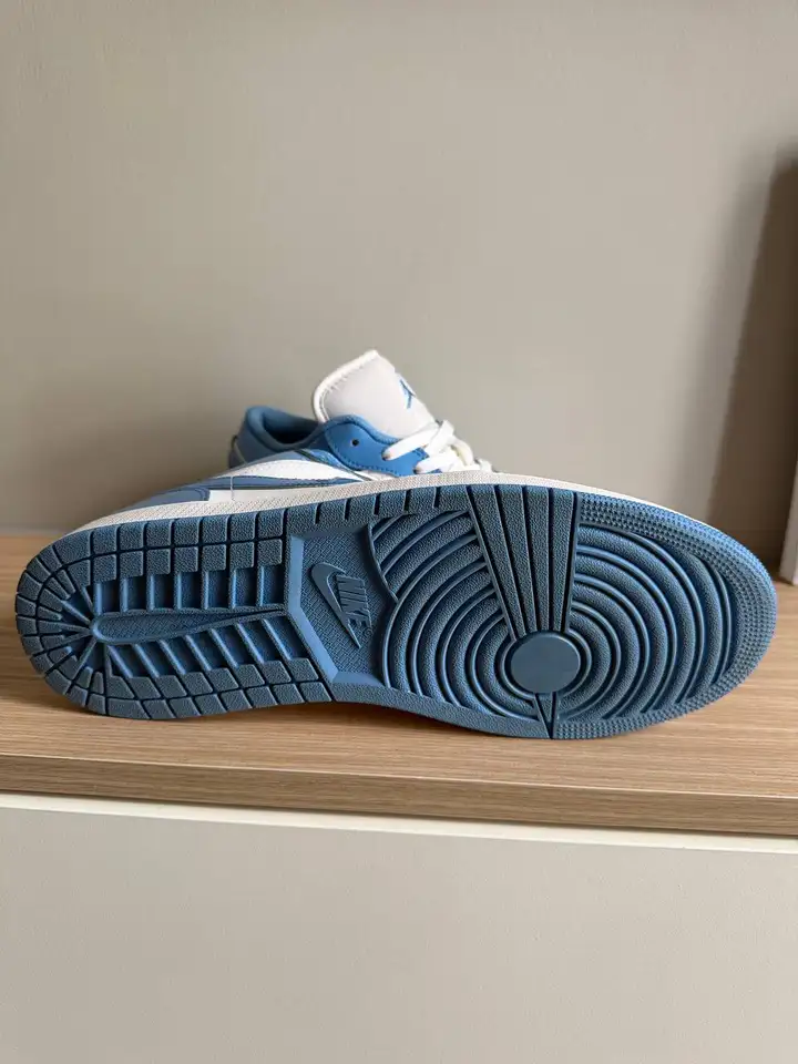 Кроссовки Jordan 1 Low и Nike Force 58