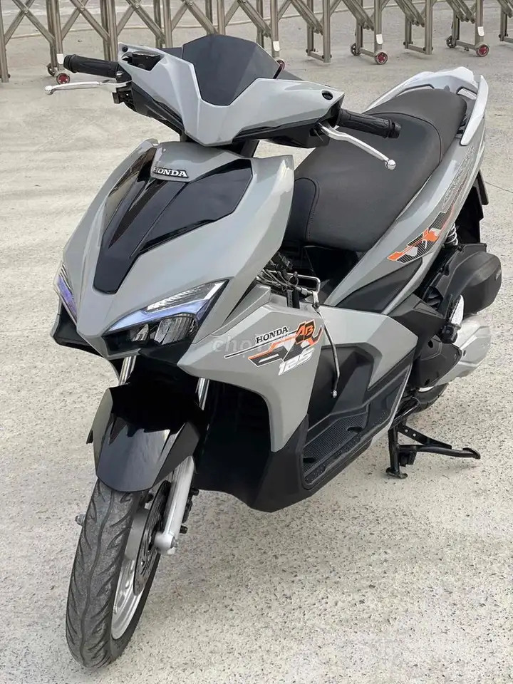 Honda Airblade 125cc, состояние 98%, умная блокировка