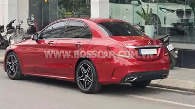 Mercedes-Benz C300 AMG 2019 красный кристалл 28000 км