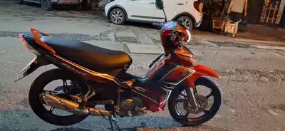 Yamaha Jupiter красно-черный Япония