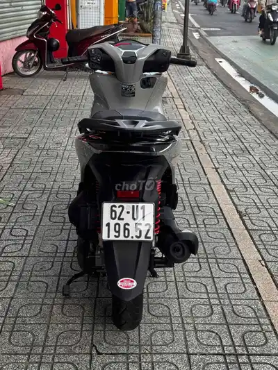 Honda SH 160i ABS конец 2023 Серо-черный как новый 2 тыс. км