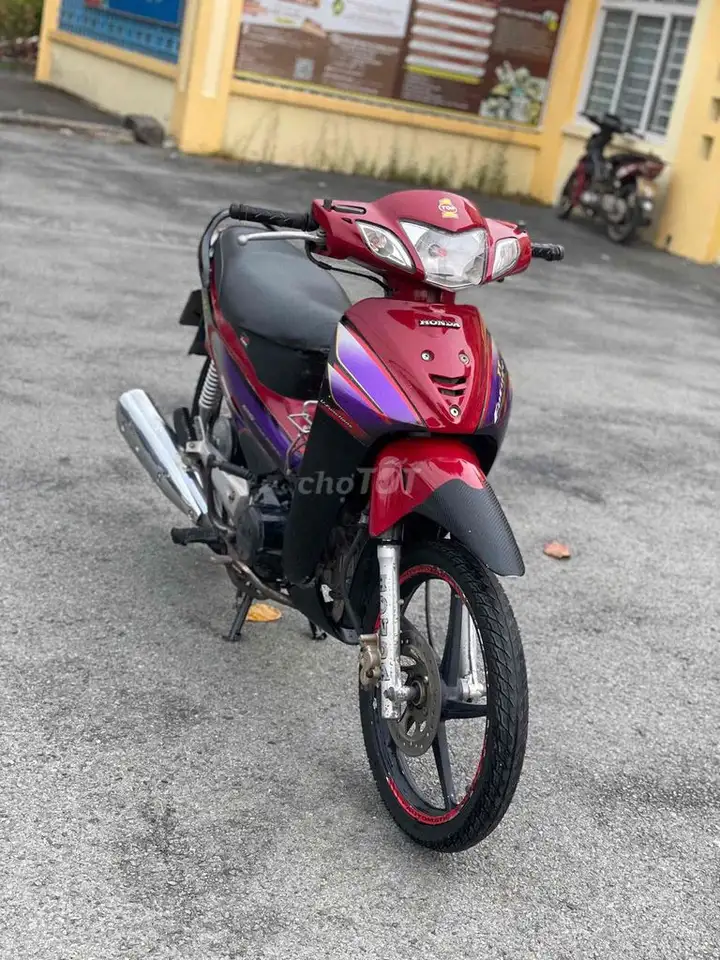 Honda Future II 2005 красный