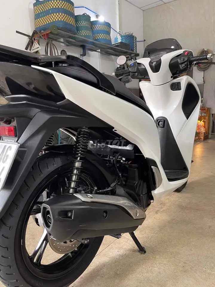 Honda SH 150i ABS белый черный Sporty