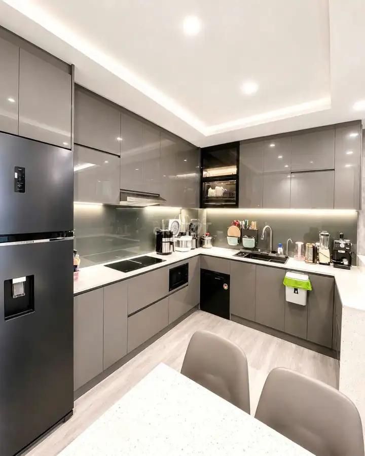 Аренда квартиры в ЖК Sky Center, 129 кв.м, 3 спальни, 3 санузла с мебелью