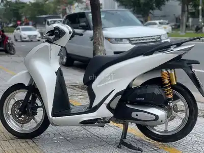 Honda SH 160 2023 Красивый белый кенг с пожертвованием