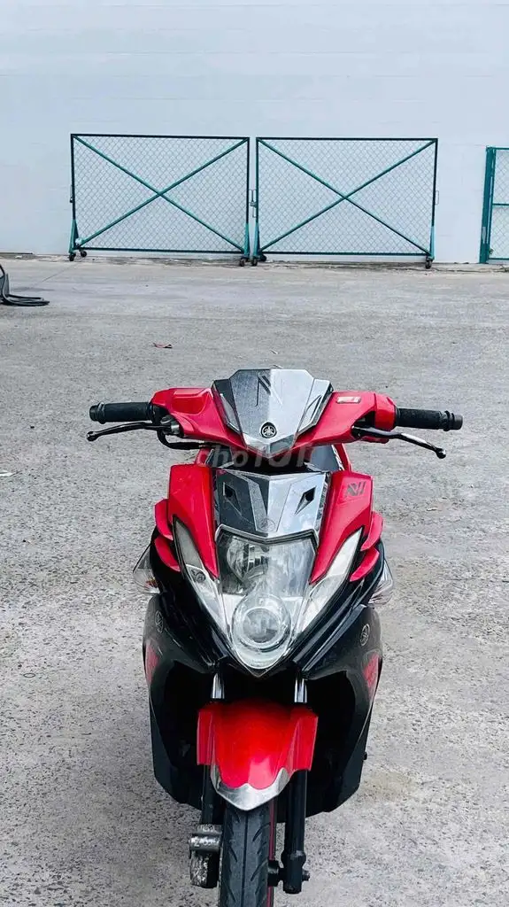 Yamaha Nouvo 5 Fi красно-черный