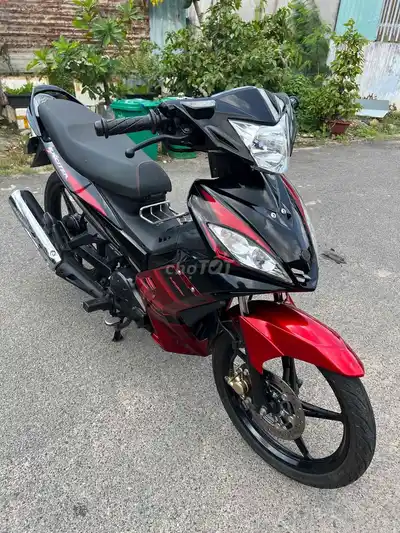 YAMAHA EXCITER 135 ЧЕРНО-КРАСНЫЙ