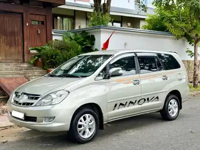 Toyota Innova 2.0G 2007 91000 км