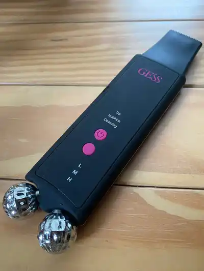 Прибор для ультразвуковой чистки лица Gess mamba