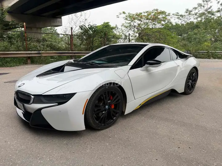 BMW i8 1.5 Hybrid 2014 белый, собственник