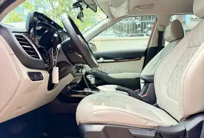 KIA SELTOS 1.4 LUXURY 2021 СКОЛЬЗИТ 20 000 КМ КАК НОВЫЙ