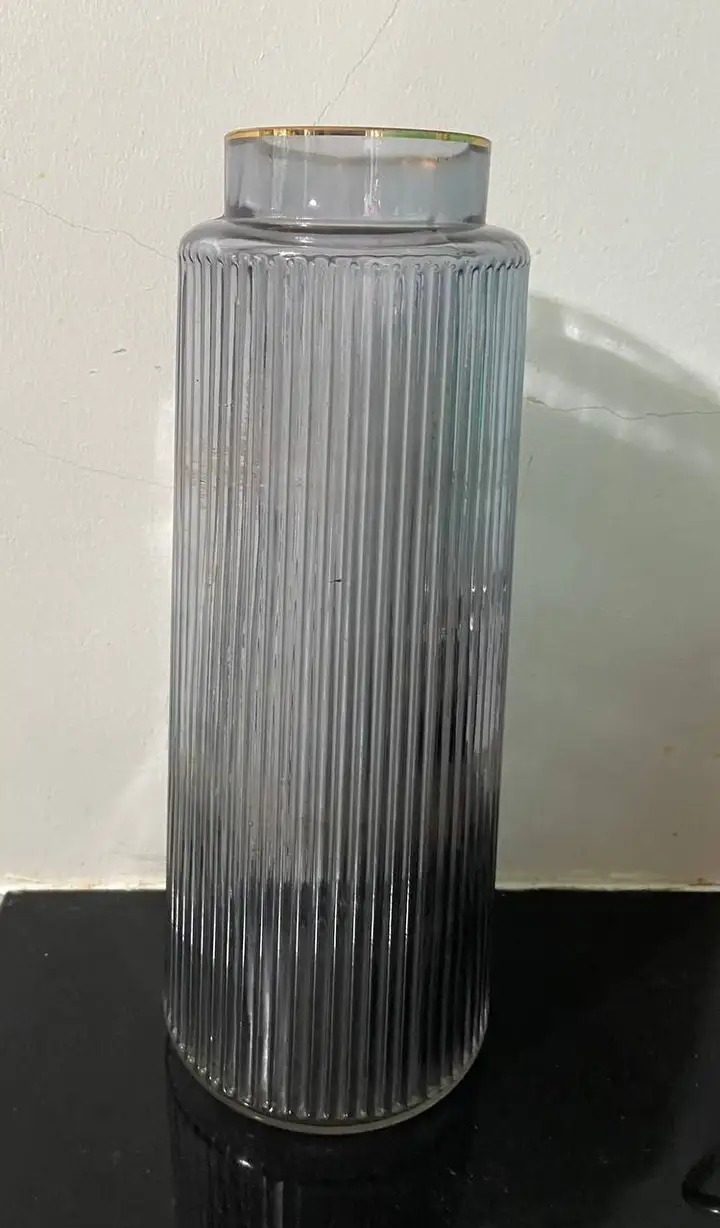 Массажный пистолет Philips PPM7323, Паровая сауна для лица PHYOPUS PH-718, Стеклянная ваза