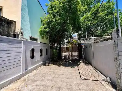 Сдается дом под бизнес на первой линии улицы Ван Дон