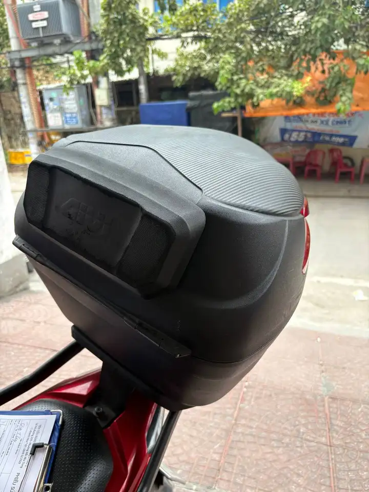 Кофр Givi со спинкой и задний поручень Airblade 2018
