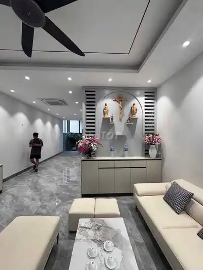 Таунхаус San Ho 6 рядом с парком Bien Ho Royal Wave Park, 5 спален, мебель