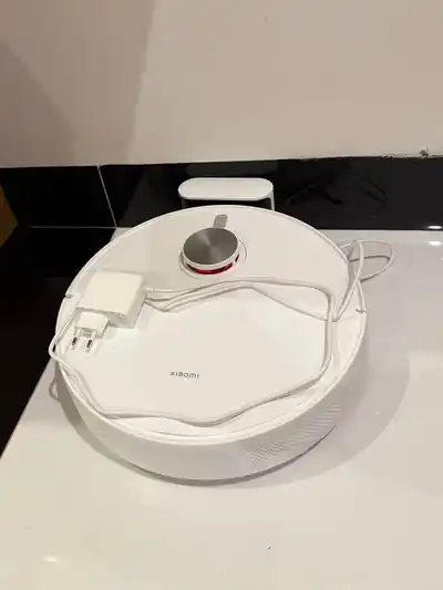 Робот пылесос Xiaomi Robot Vacuum s40 и Осушитель воздуха NWT 16 литров