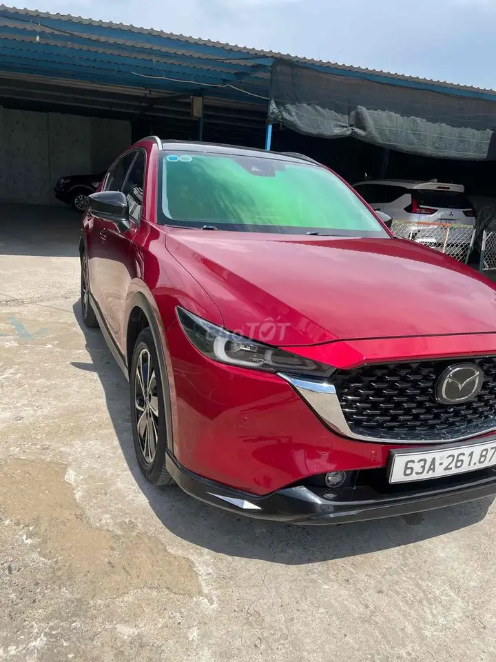 Mazda CX-5 Premium 2023, красный, 5 мест, 59212 км