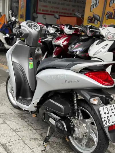 Yamaha Janus 2023 Серый серебристый