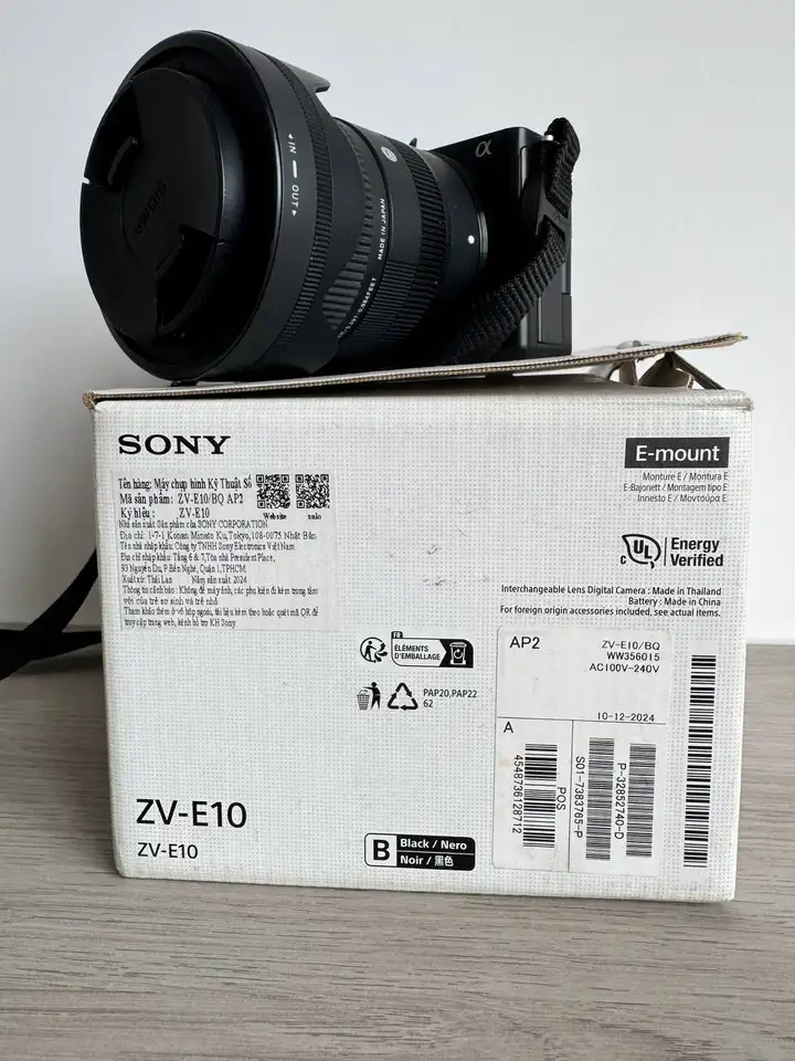 Sony ZV-E10 + Sigma 18–50mm f/2.8 DC DN Contemporary