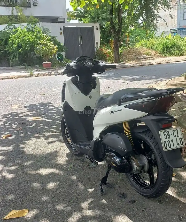 Honda SH150i 2007 классический белый