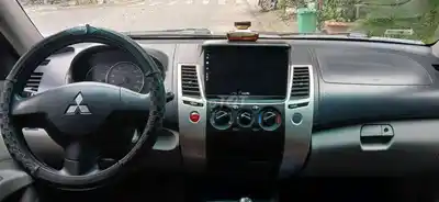Mitsubishi Pajero 7 мест механика дизель