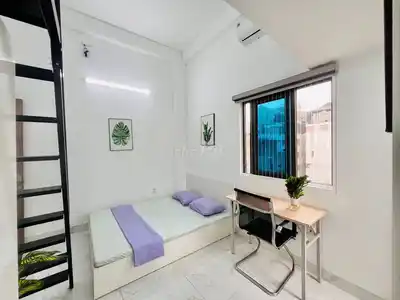 Антресоль + кровать, отдельная кухня, чистый санузел, 136 Trieu Khuc