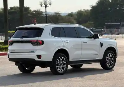 Ford Everest 2025 Titanium 2.0L Белый